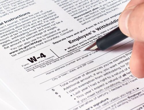 No Contrato de locação residencial, quem paga o IPTU (Imposto de Propriedade Territorial Urbana), o proprietário do imóvel ou o inquilino?